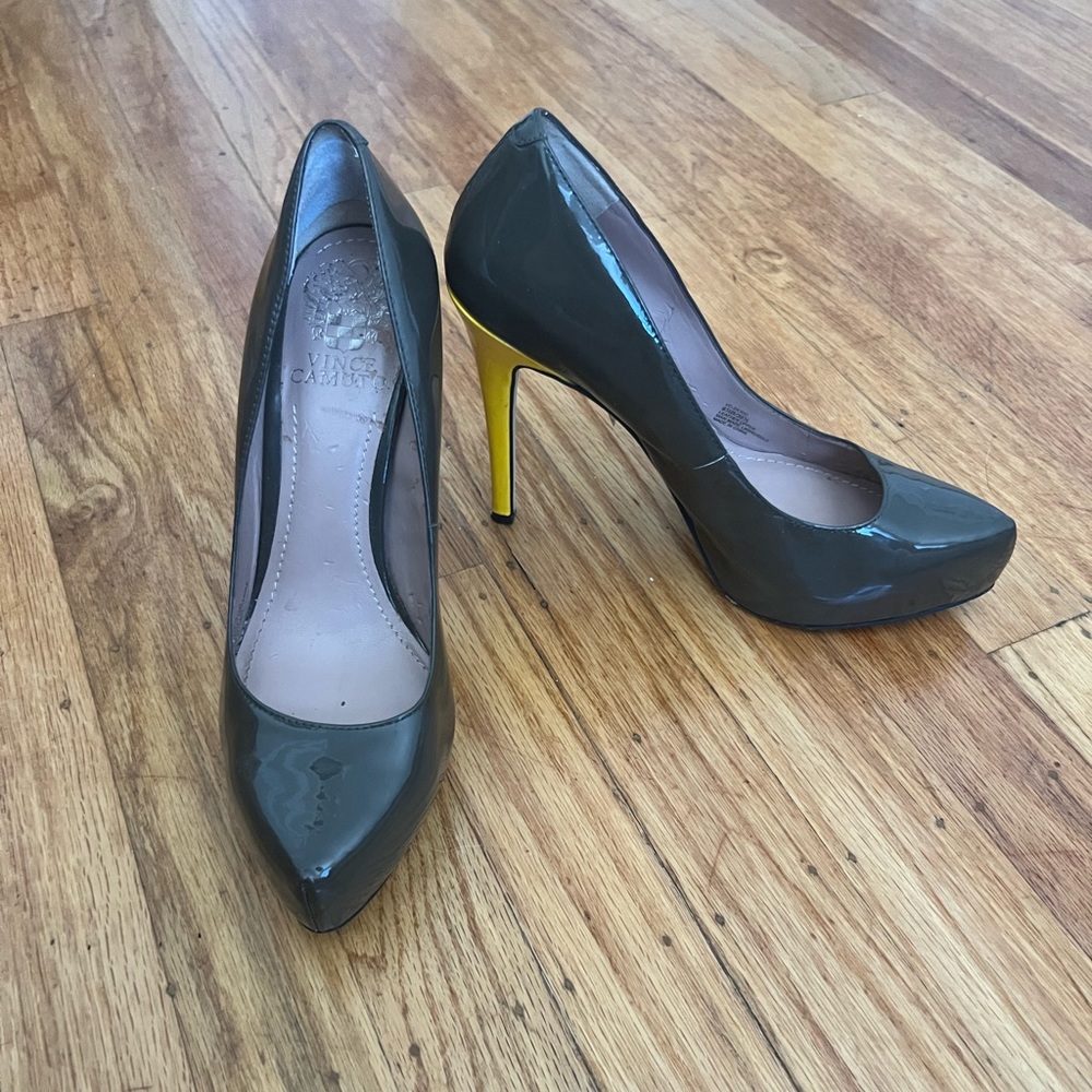 Vince Camuto Pumps